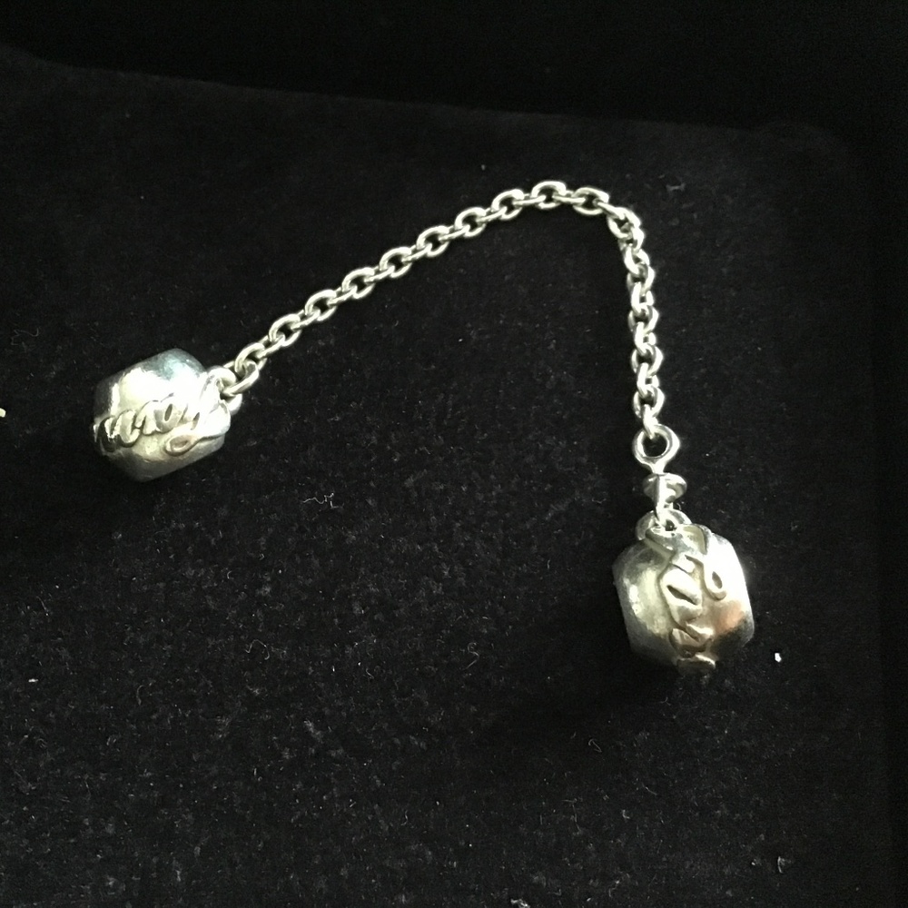 Pandora Family safety chain